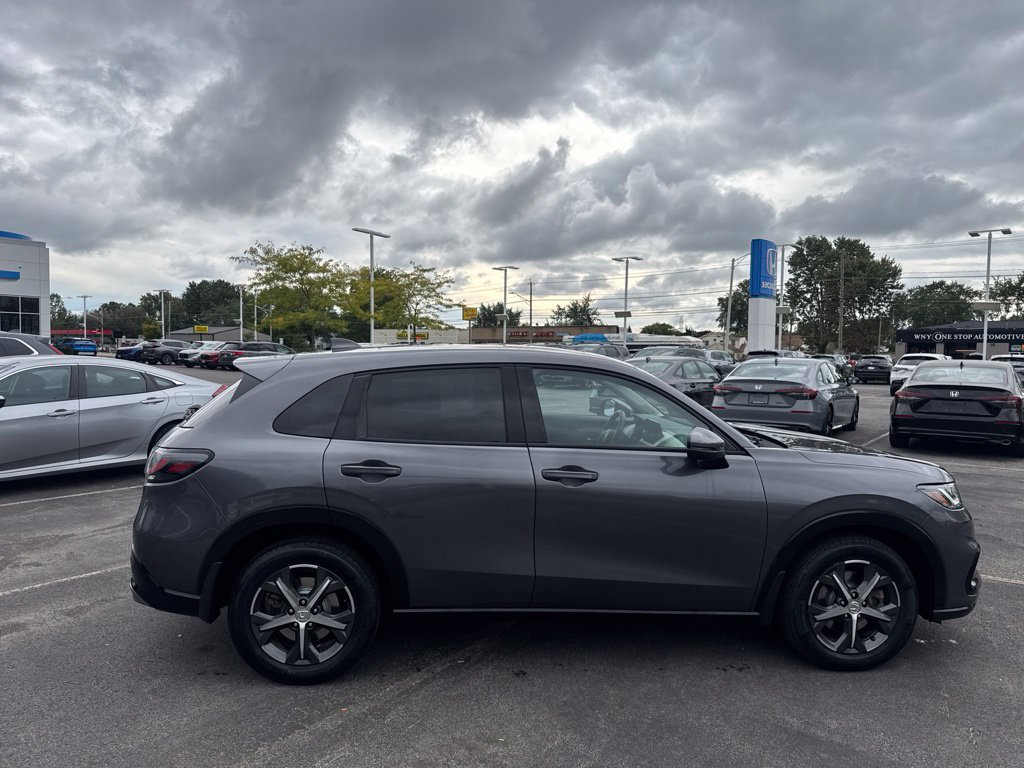 Certified 2024 Honda HR-V EX-L image 3