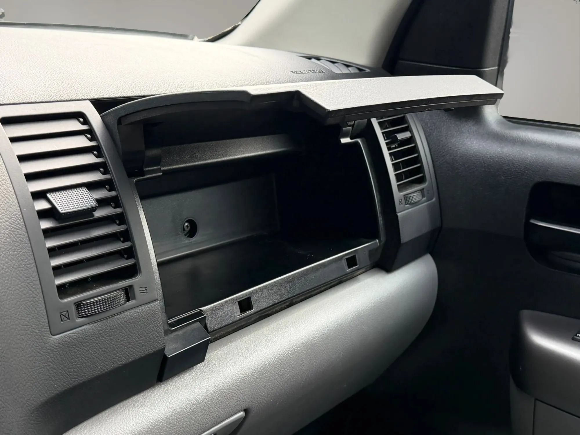 Used 2011 Toyota Tundra 2WD CrewMax w/ Tow Pkg image 36