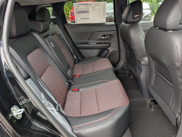 New 2026 Nissan Kicks SR w/ SR Premium Package AWD/4WD image 9
