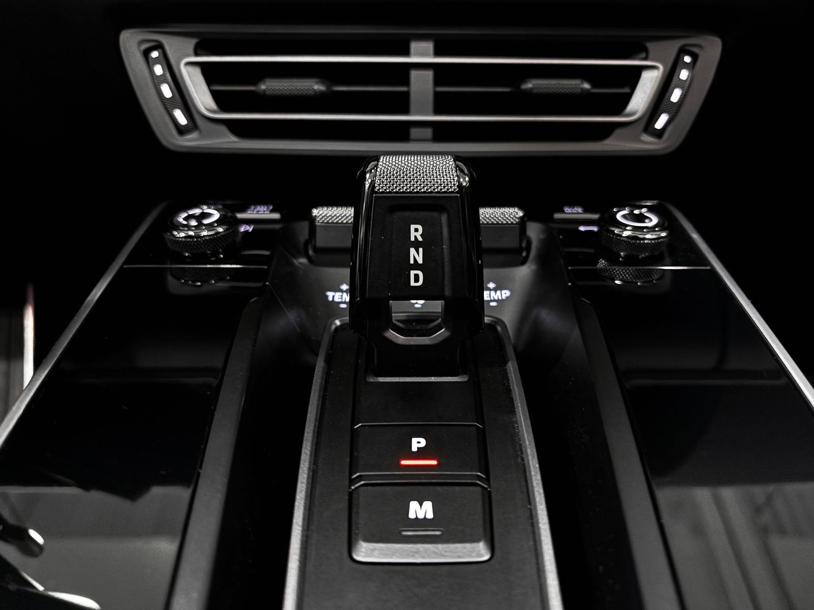 Used 2022 Porsche 911 Turbo S image 40