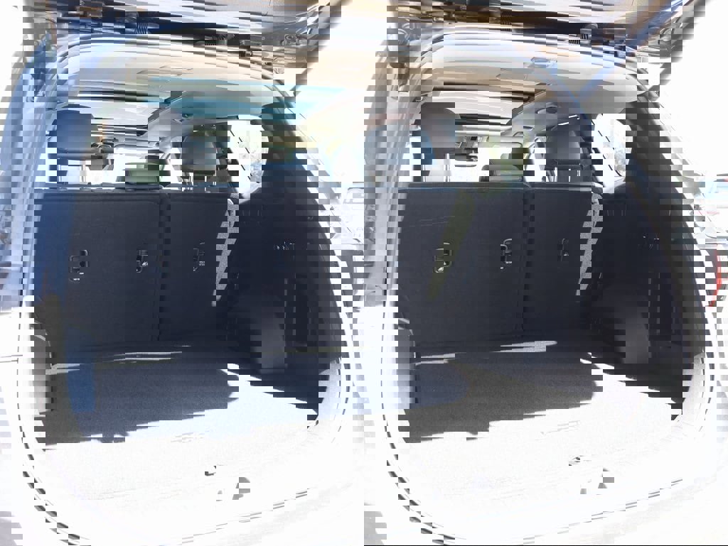 Used 2023 Hyundai Santa Fe SEL w/ Premium Package image 16