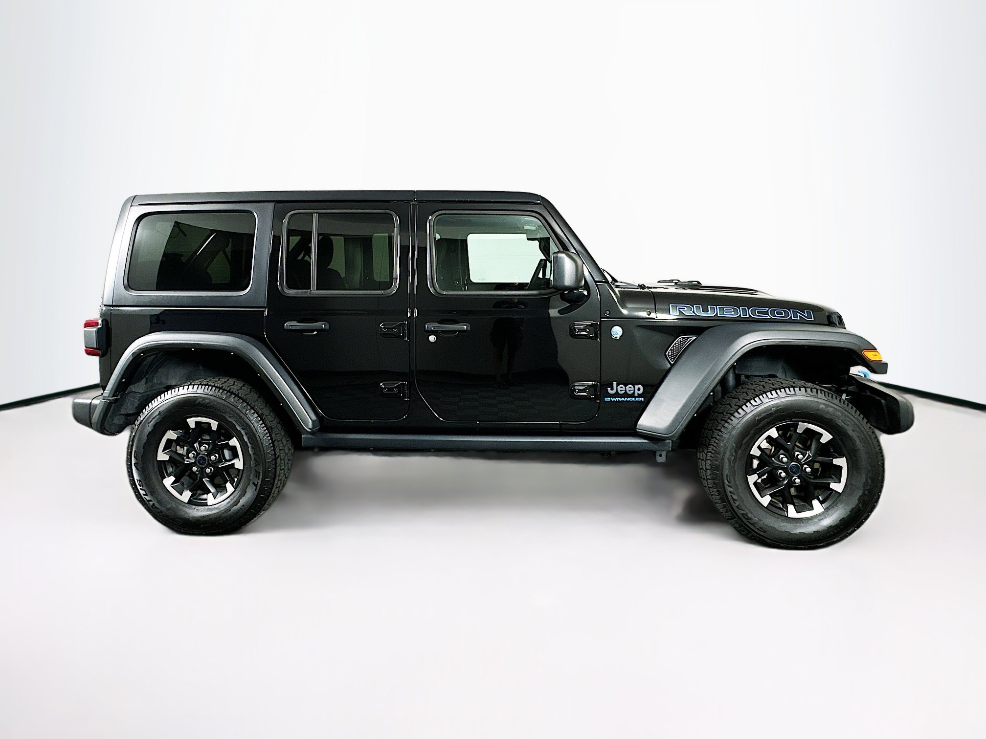 Used 2024 Jeep Wrangler Unlimited Rubicon 4xe AWD/4WD image 10