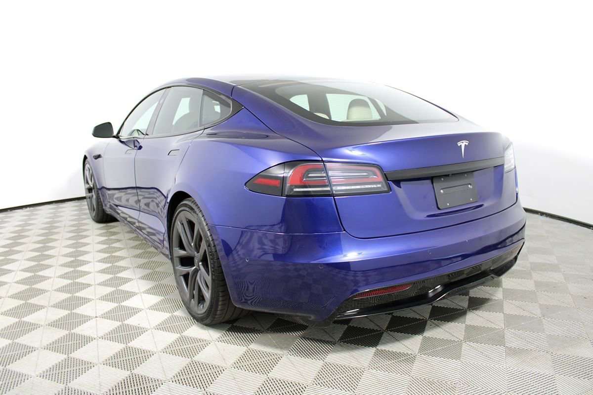 Used 2022 Tesla Model S AWD/4WD image 35