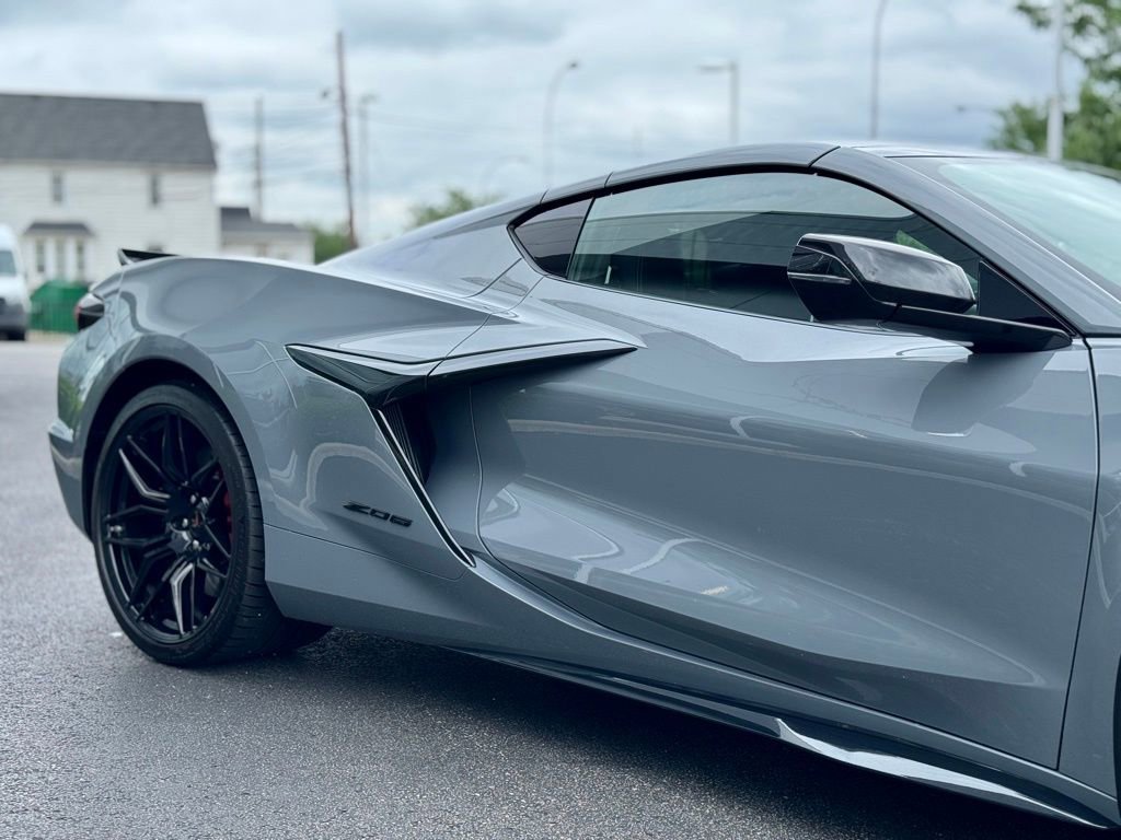 Used 2025 Chevrolet Corvette Z06 w/ Battery Protection Package image 26