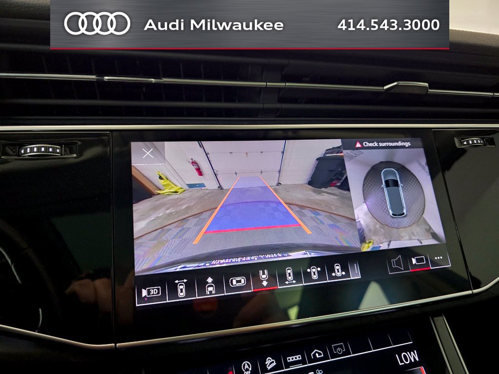 Used 2023 Audi Q7 2.0T Premium w/ Convenience Package AWD/4WD image 29