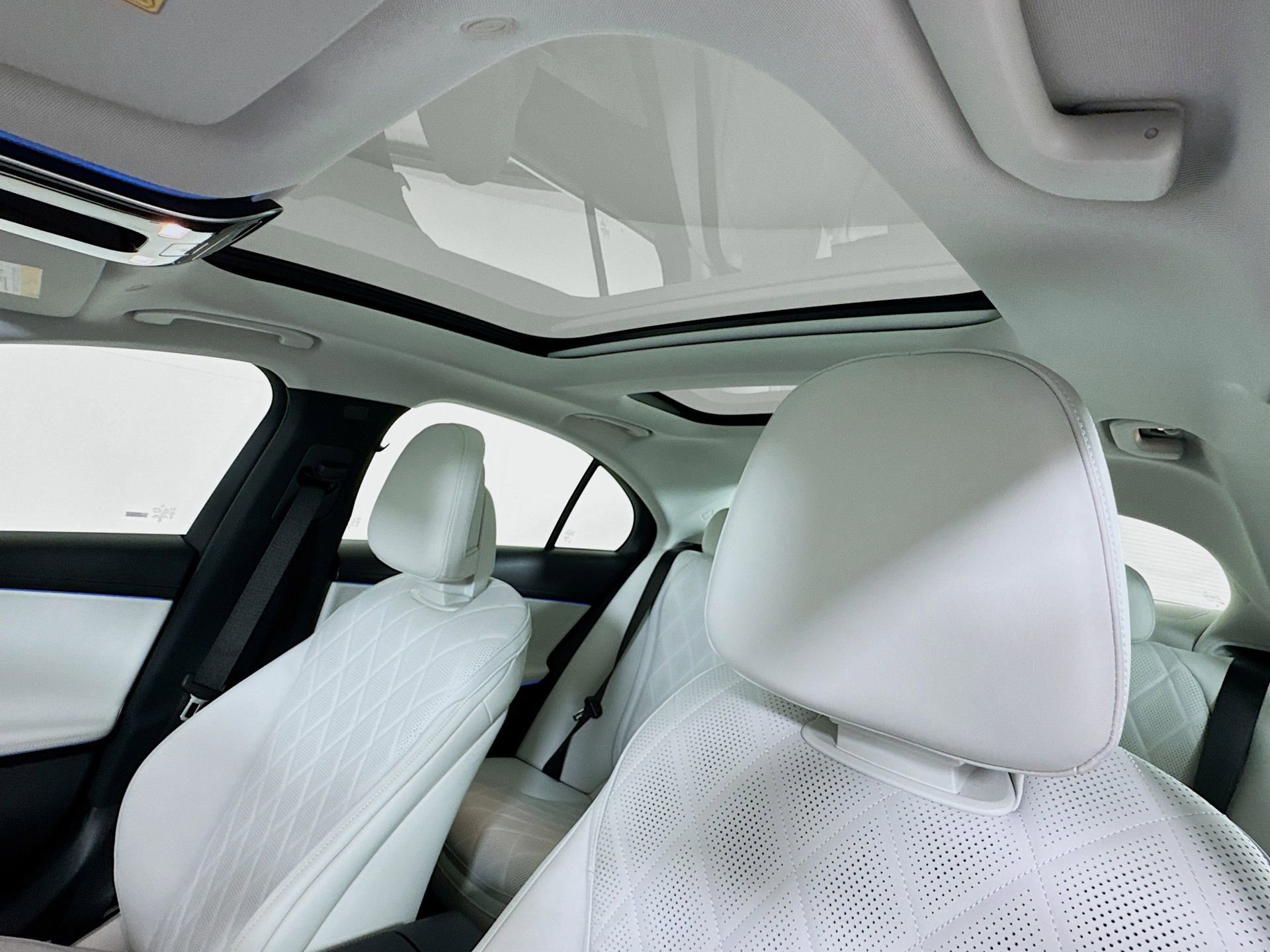 New 2026 Mercedes-Benz E 350 Sedan image 24