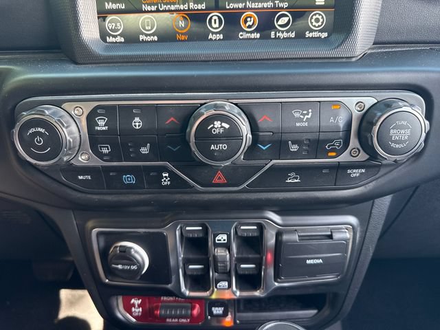 Used 2023 Jeep Wrangler Unlimited Rubicon 4xe w/ Cold Weather Group AWD/4WD image 30