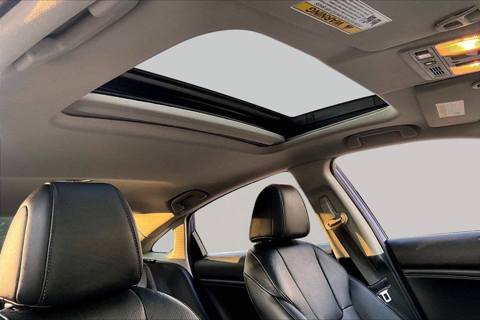 Used 2019 Honda Insight Touring image 27