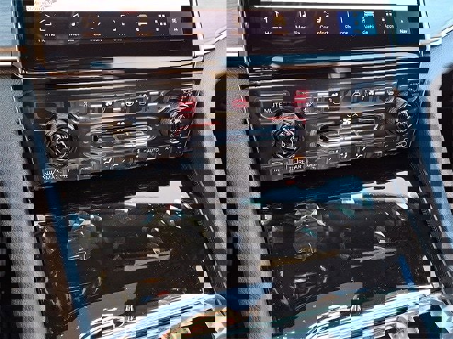 New 2025 Jeep Grand Cherokee L Limited image 14