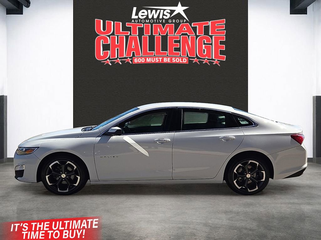 Used 2022 Chevrolet Malibu LT image 2