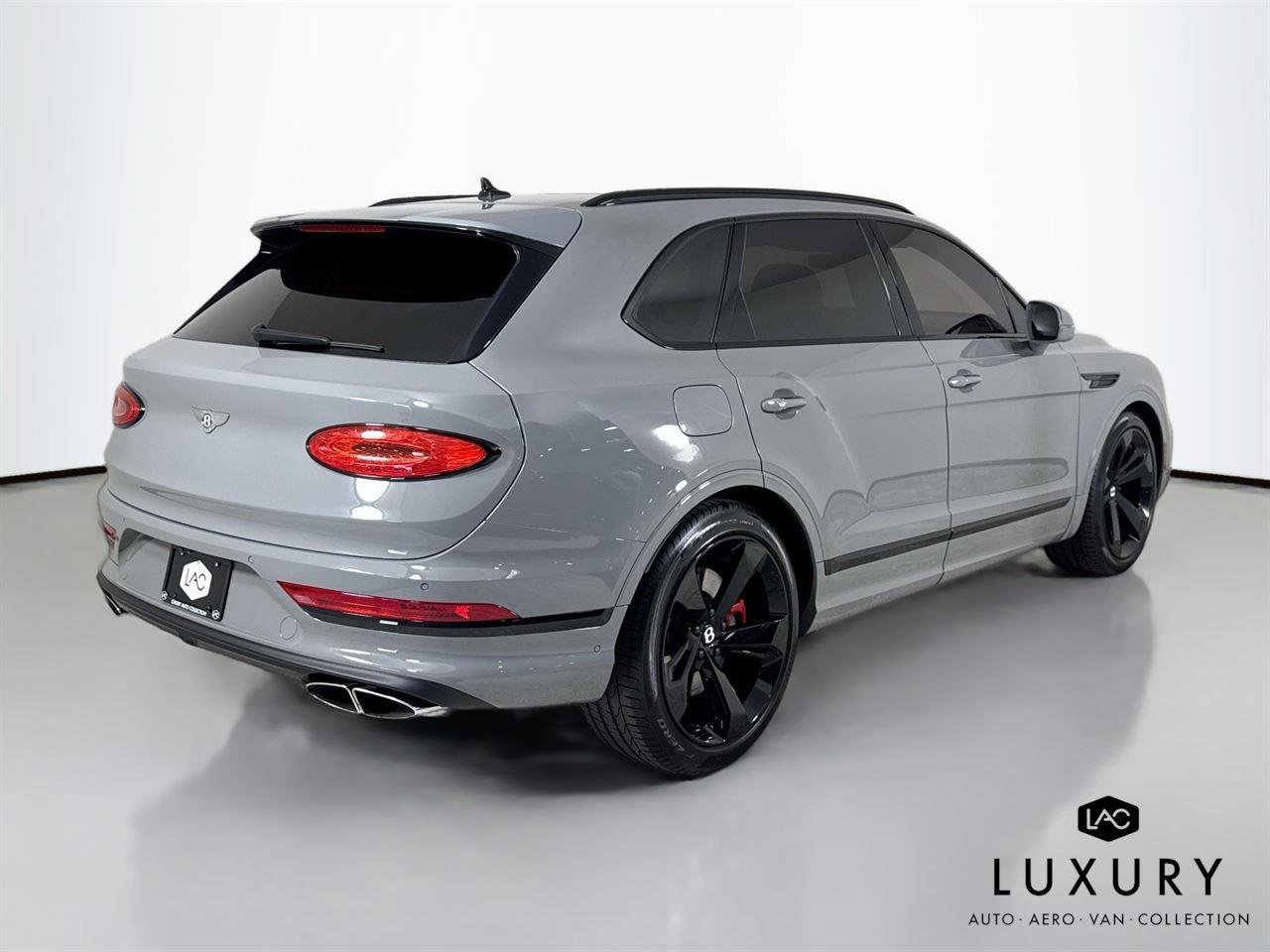 Used 2022 Bentley Bentayga image 6