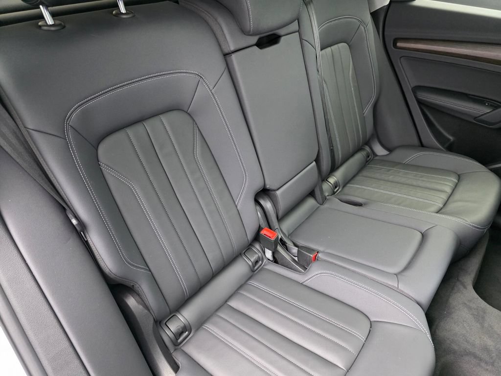 Used 2023 Audi Q5 2.0T Premium Plus w/ Premium Plus Package AWD/4WD image 26