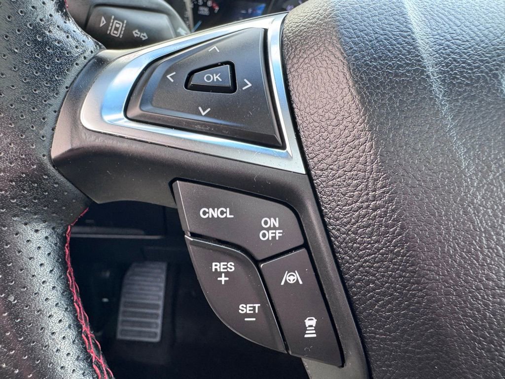 Certified 2020 Ford Edge ST-Line w/ Cold Weather Package AWD/4WD image 42