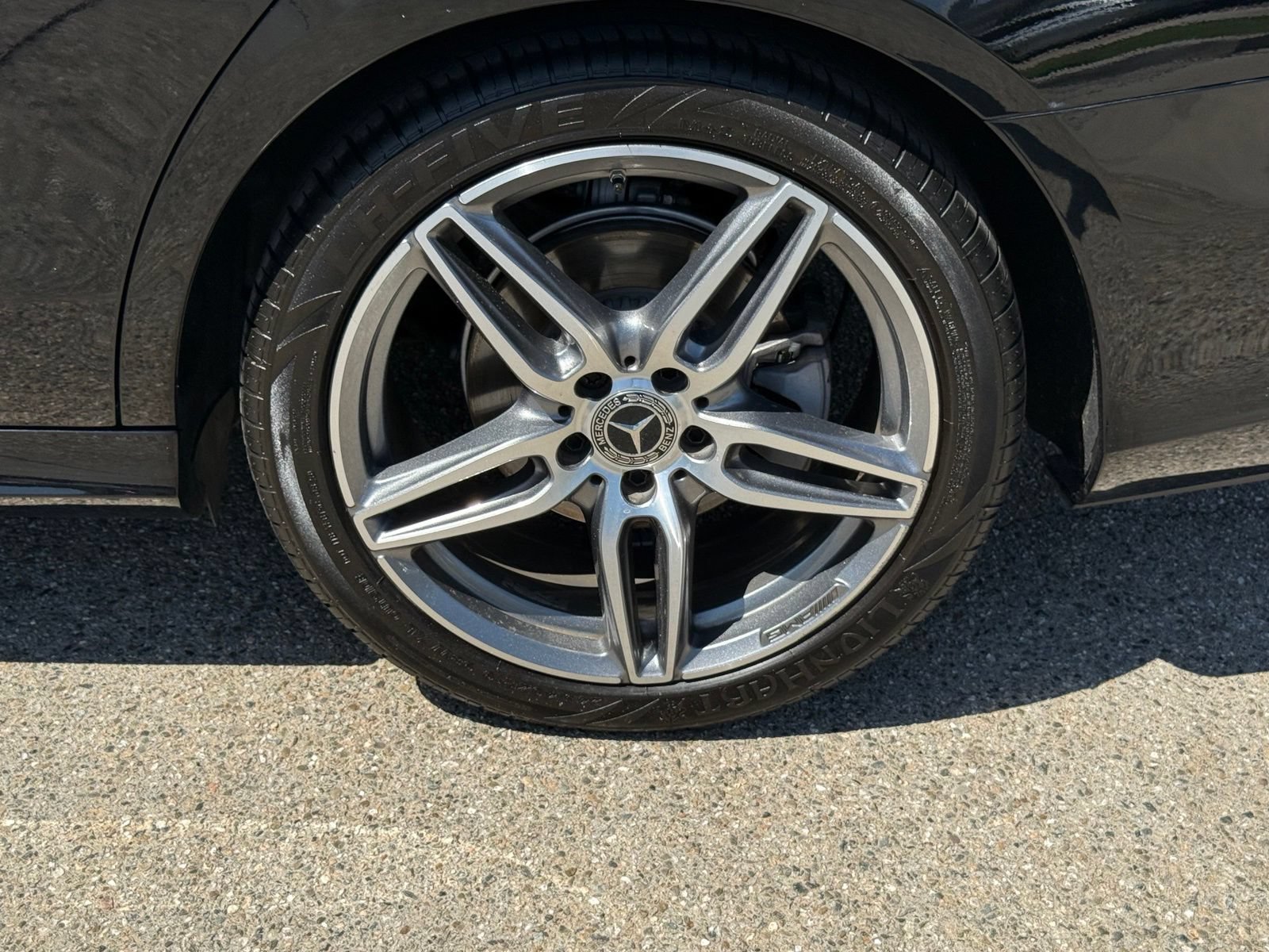 Used 2019 Mercedes-Benz E 300 image 17