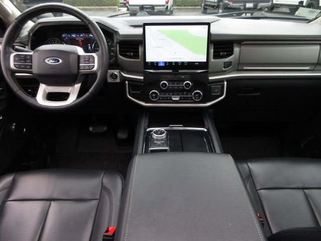 Certified 2023 Ford Expedition XLT image 20
