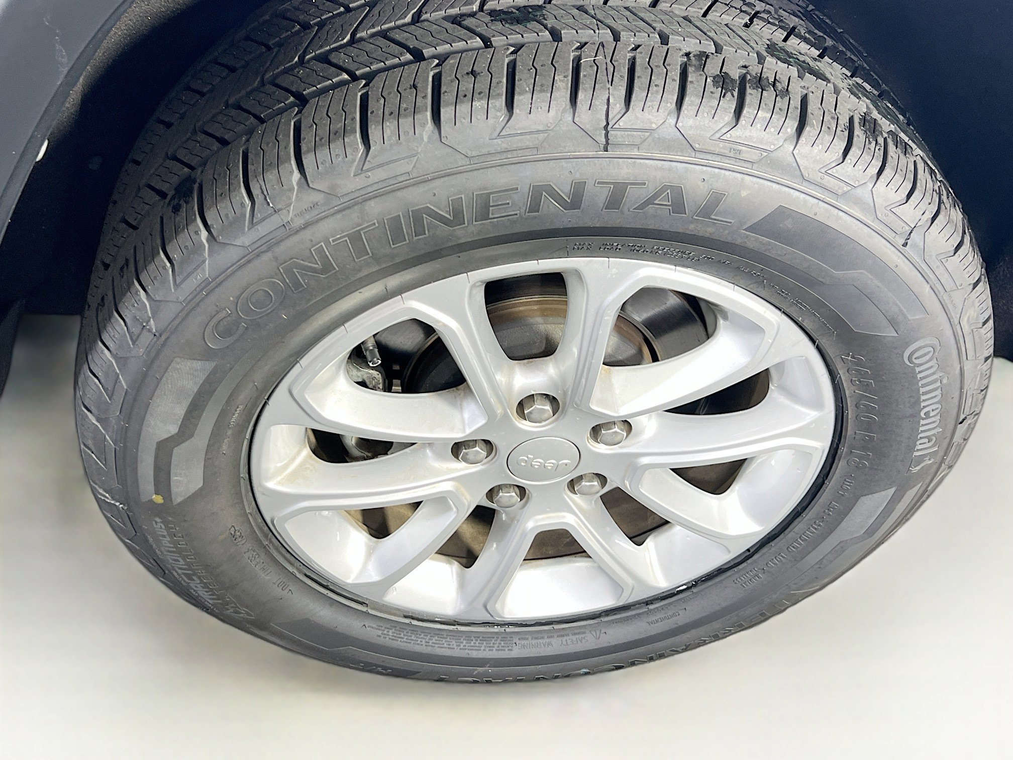 Used 2022 Jeep Grand Cherokee Laredo X AWD/4WD image 29