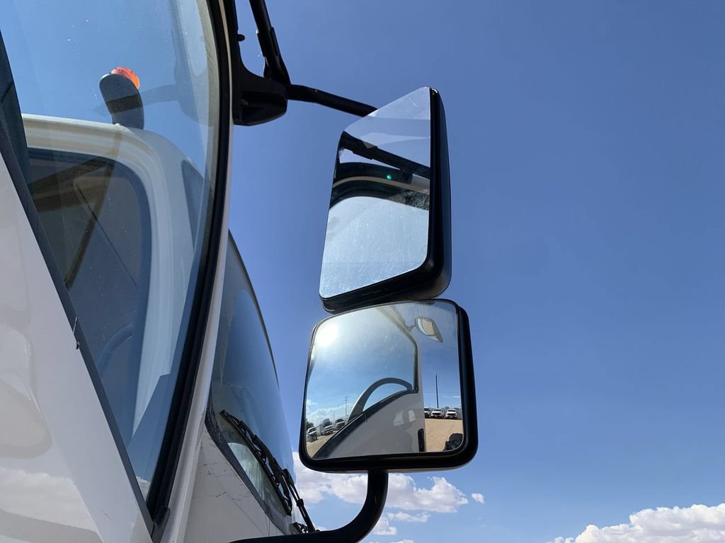 New 2024 Chevrolet Low Cab Forward 6500XD RWD image 25