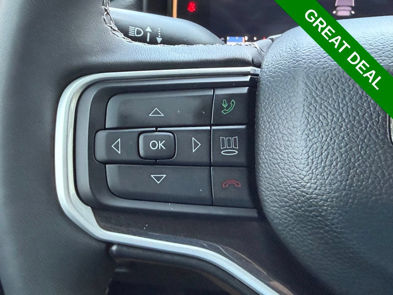 Used 2023 Jeep Wagoneer 4WD w/ Premium Group I image 18