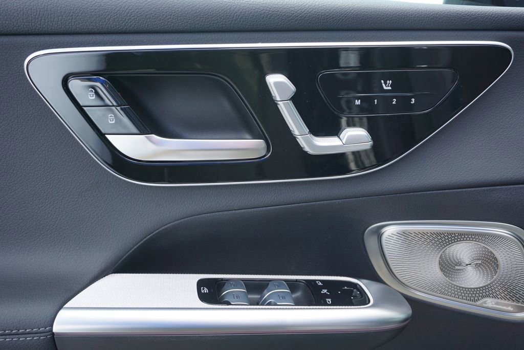 Certified 2025 Mercedes-Benz GLC 300 4MATIC image 22