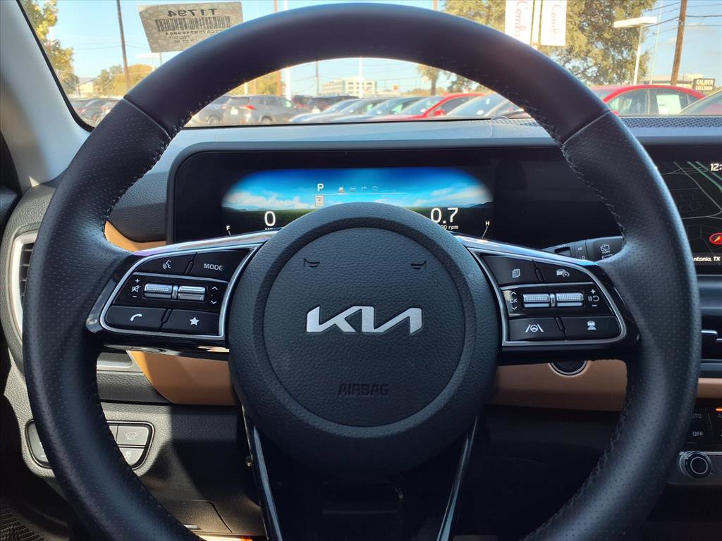 Used 2024 Kia Seltos SX w/ SX Sunroof Package image 23