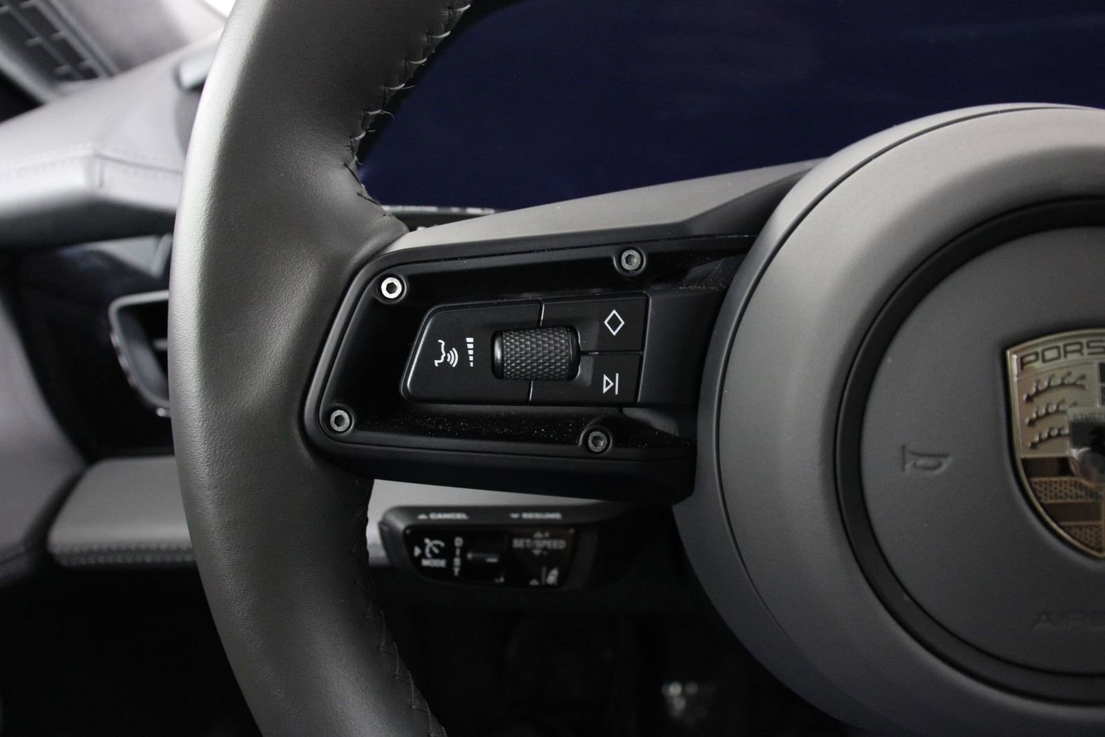 Certified 2025 Porsche Taycan Turbo image 14