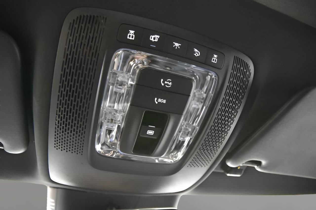 Used 2025 Mercedes-Benz CLA 250 image 31