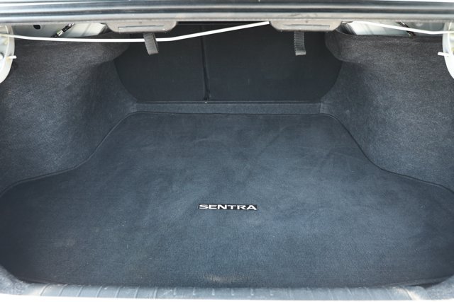 Used 2022 Nissan Sentra SV w/ Trunk Package FWD image 6