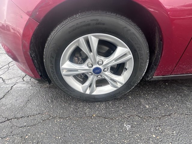 Used 2014 Ford Focus SE image 9