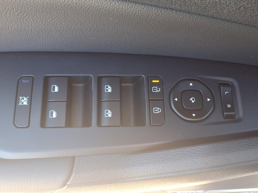 New 2026 Kia Sportage SX FWD image 11