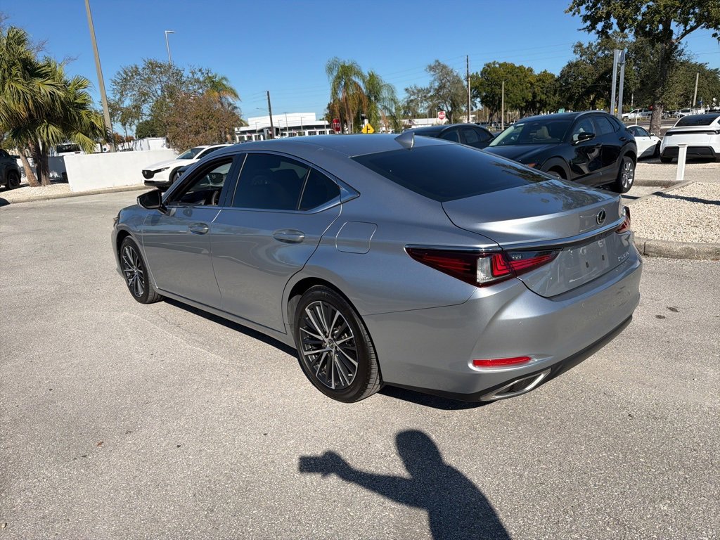 Used 2024 Lexus ES 350 w/ Premium Package image 12