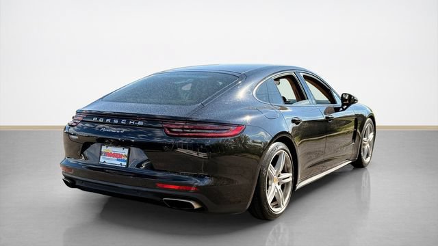 Used 2017 Porsche Panamera 4 AWD/4WD image 3