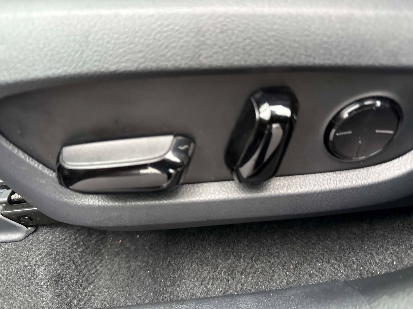 Used 2025 Lexus NX 300h AWD w/ Luxury Package image 20