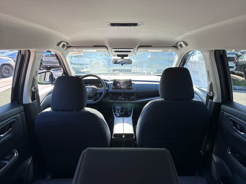 New 2026 Nissan Rogue SV image 32