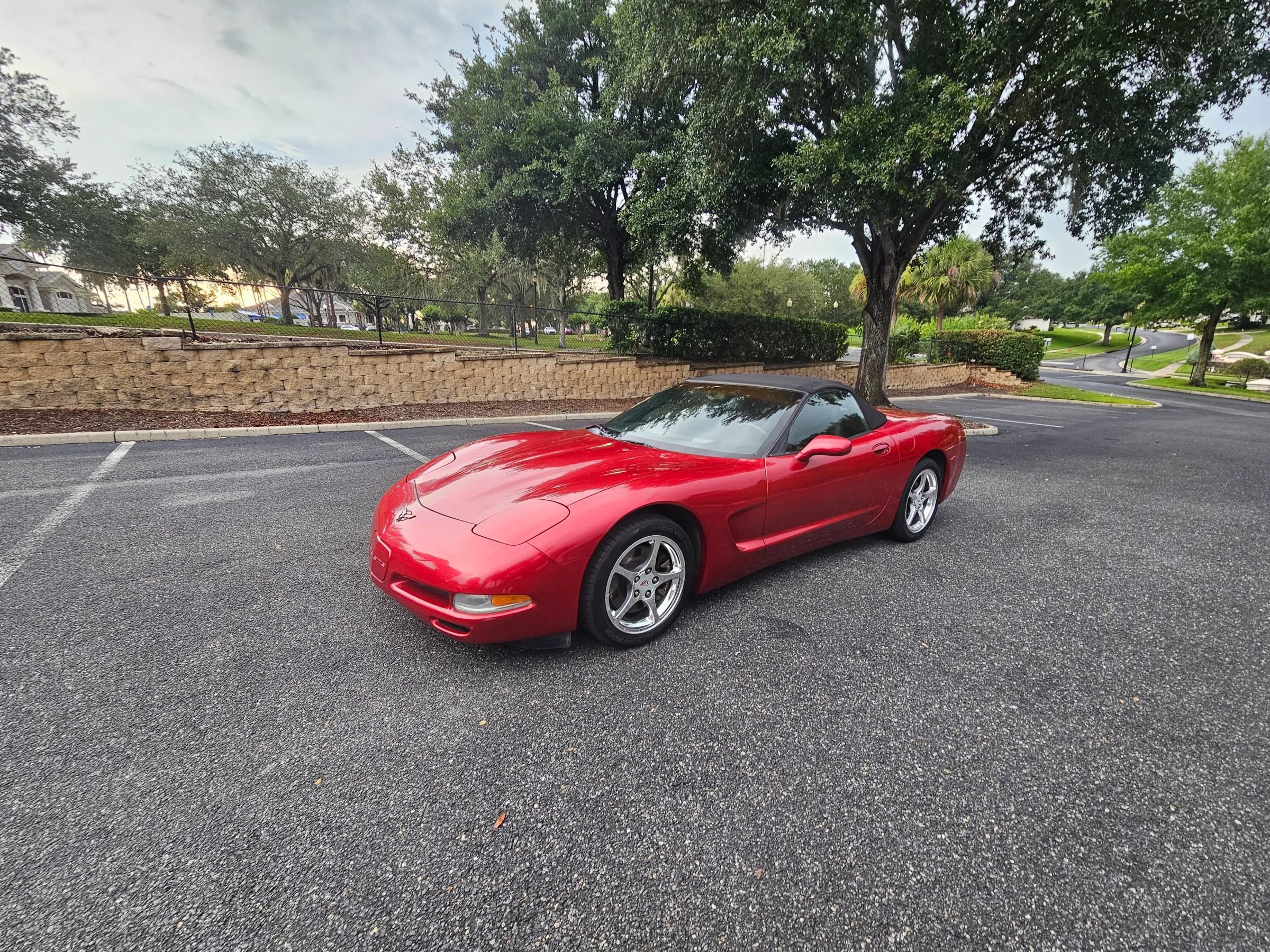 Used 2004 Chevrolet Corvette Convertible w/ Preferred Equipment Group RWD image 3