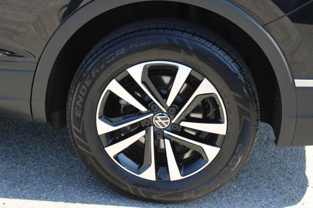 Used 2022 Volkswagen Tiguan S image 8