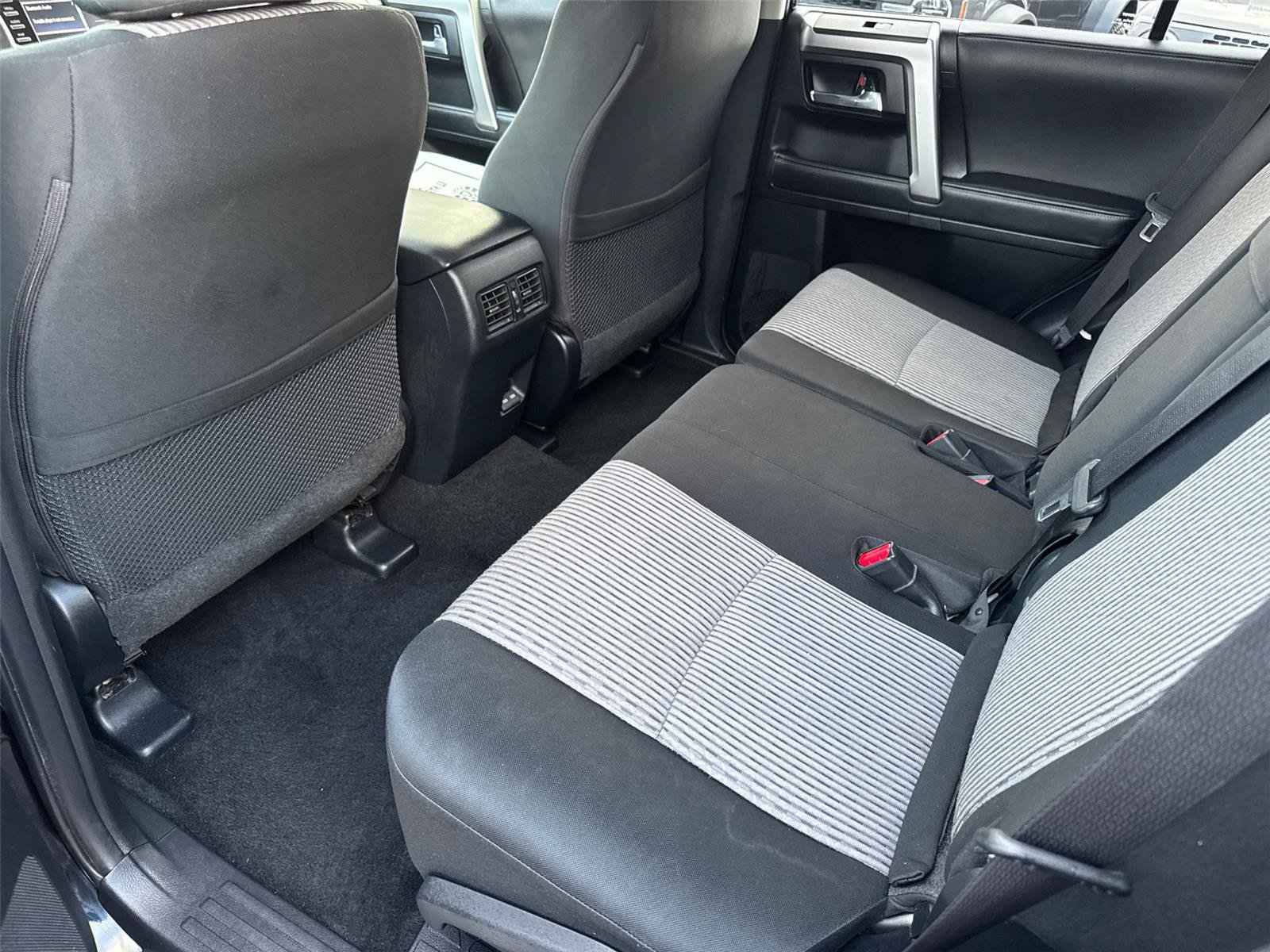 Used 2024 Toyota 4Runner SR5 AWD/4WD image 20