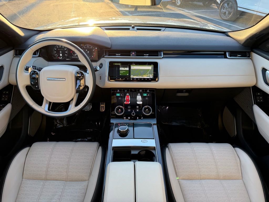 Used 2020 Land Rover Range Rover Velar R-Dynamic HSE image 26