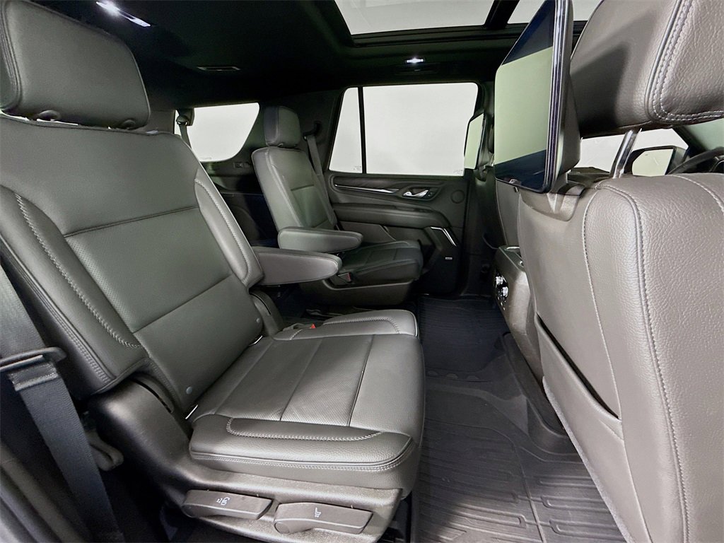 Used 2021 GMC Yukon Denali w/ Denali Premium Package image 31