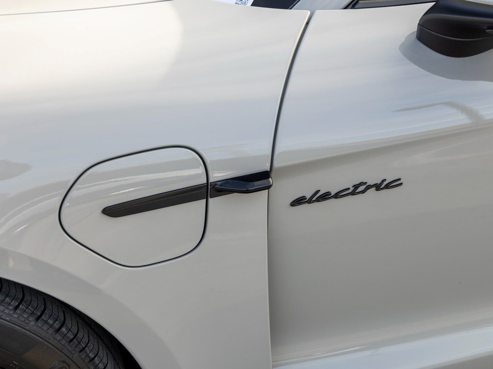 New 2026 Porsche Taycan 4S AWD/4WD image 15