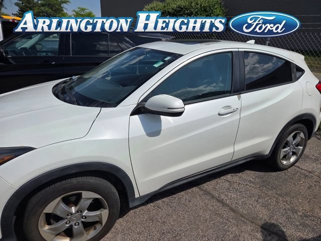 Used 2017 Honda HR-V EX image 1