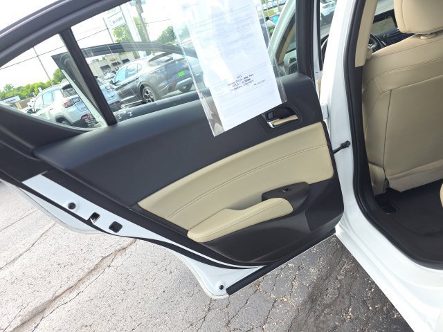 Used 2016 Acura ILX w/ Technology Plus Package FWD image 29