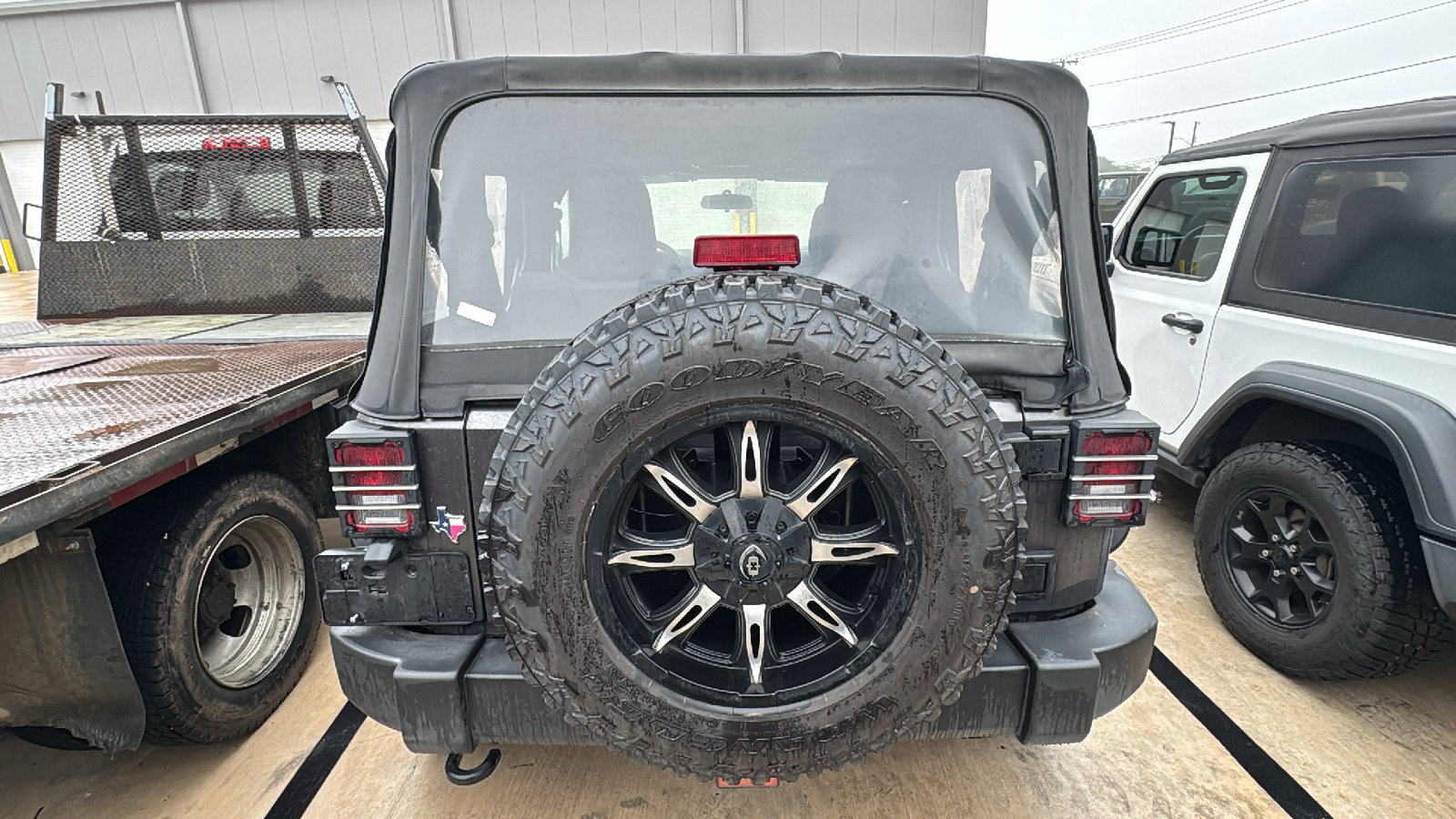 Used 2017 Jeep Wrangler Sport image 5
