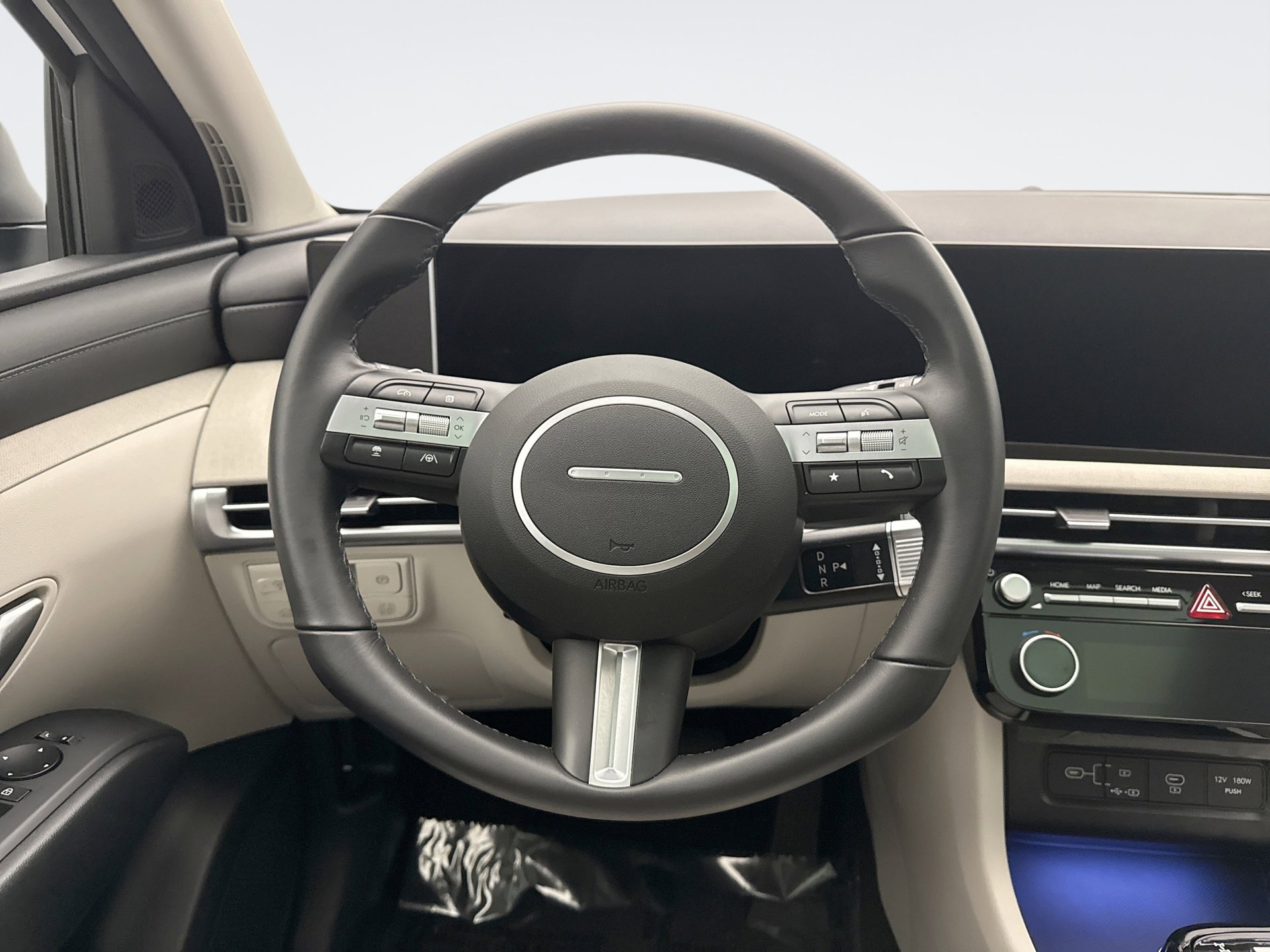 Used 2025 Hyundai Tucson SEL image 12