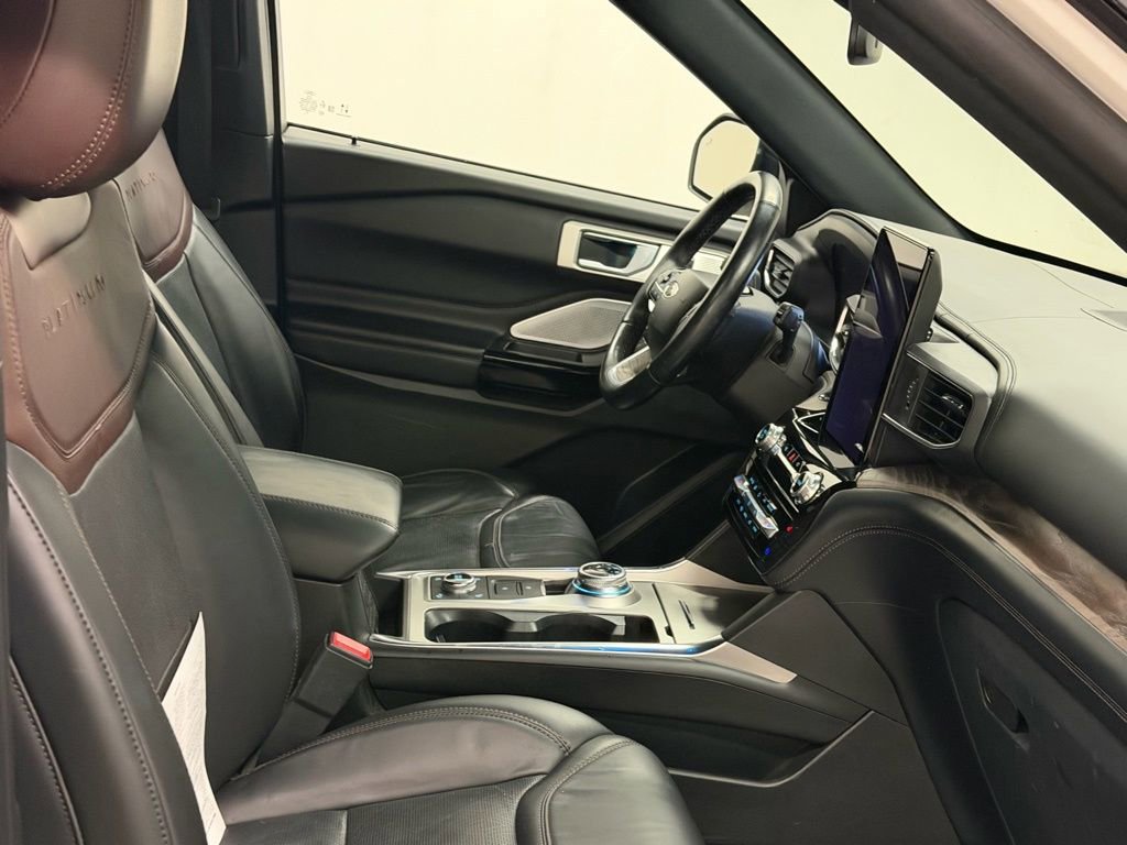 Used 2023 Ford Explorer Platinum w/ Technology Package image 27