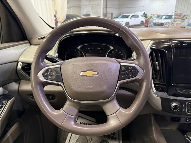 Used 2020 Chevrolet Traverse LT image 13