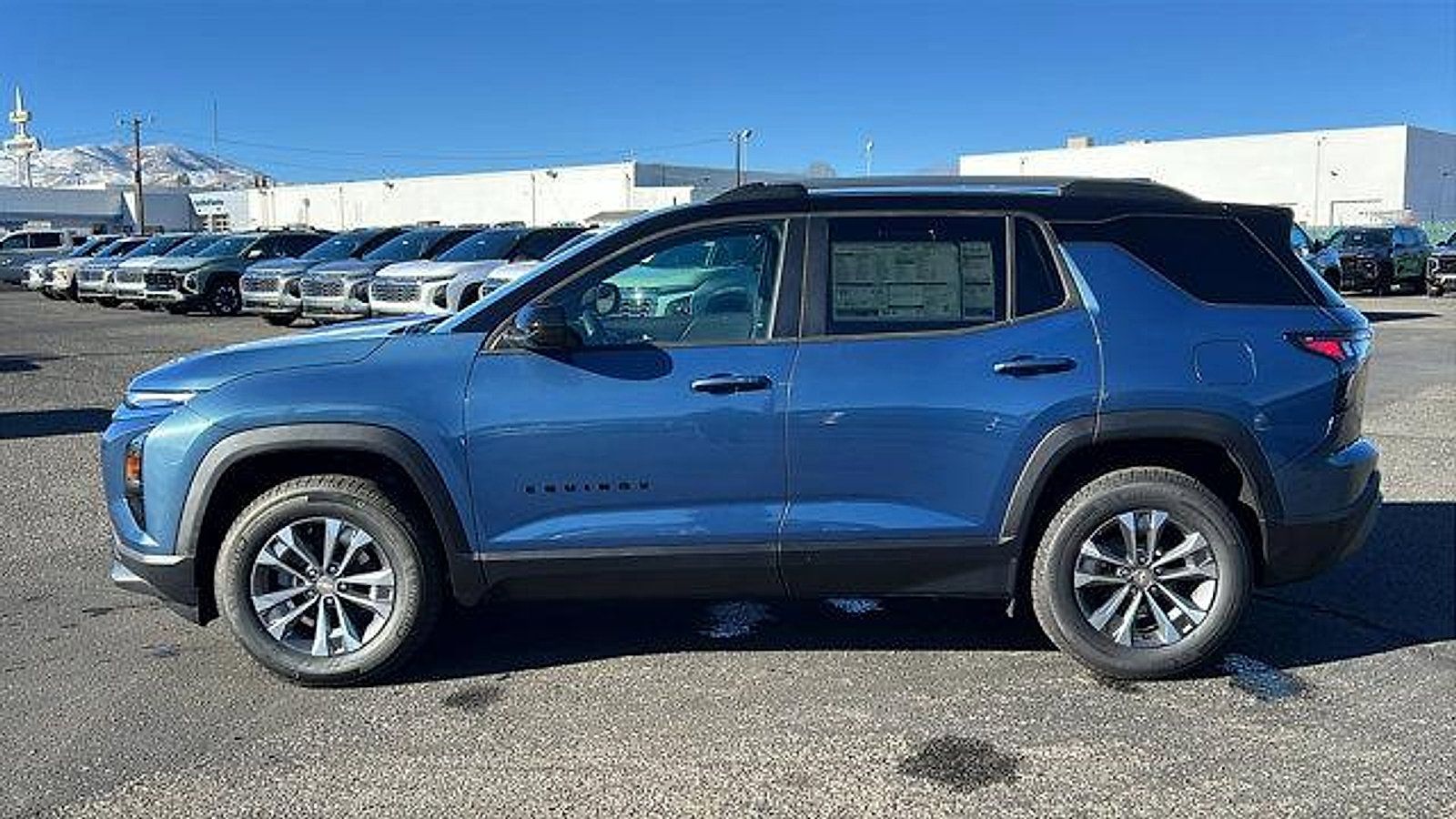 New 2026 Chevrolet Equinox LT w/ Convenience Package II image 8