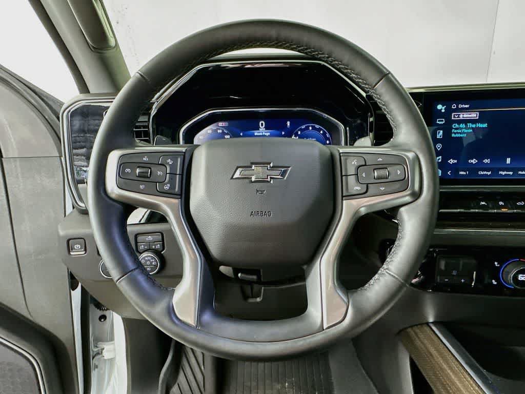 Used 2024 Chevrolet Silverado 1500 LT Trail Boss w/ Convenience Package II AWD/4WD image 16