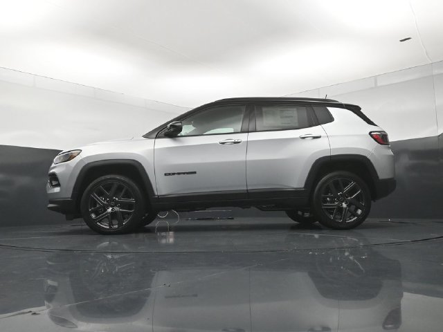 New 2026 Jeep Compass Limited AWD/4WD image 21