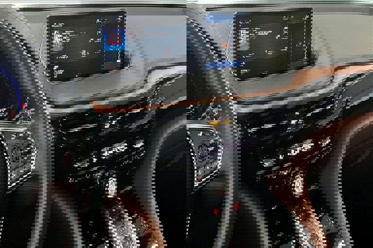 Certified 2023 Acura MDX w/Technology Package image 14