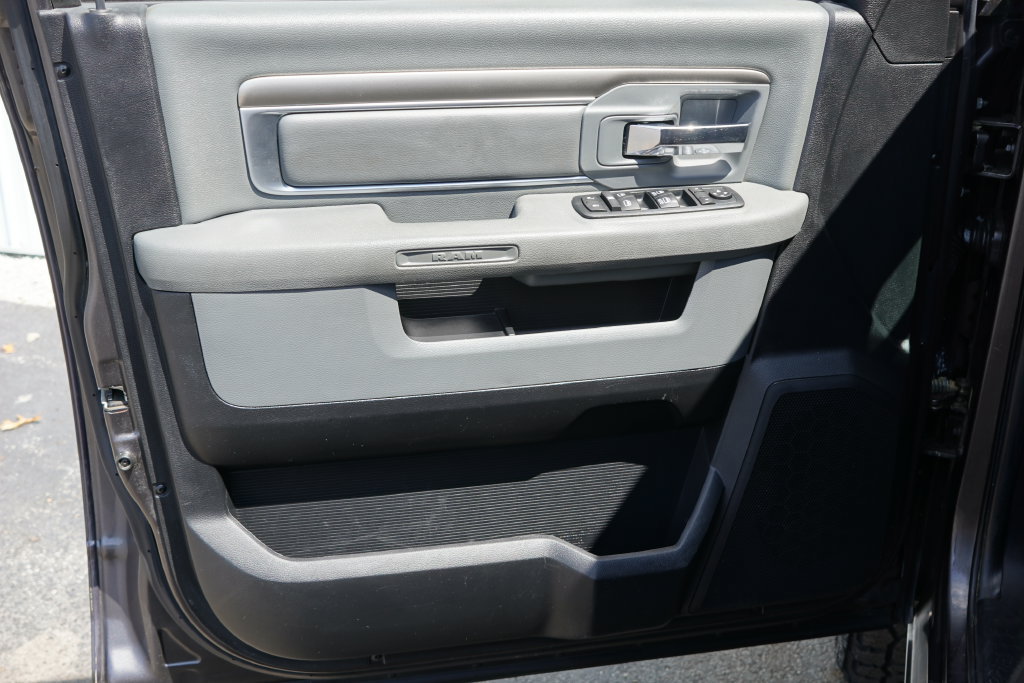 Used 2015 RAM 1500 Big Horn AWD/4WD image 11